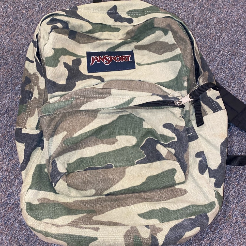 CAMO JANSPORT BACKPACK
